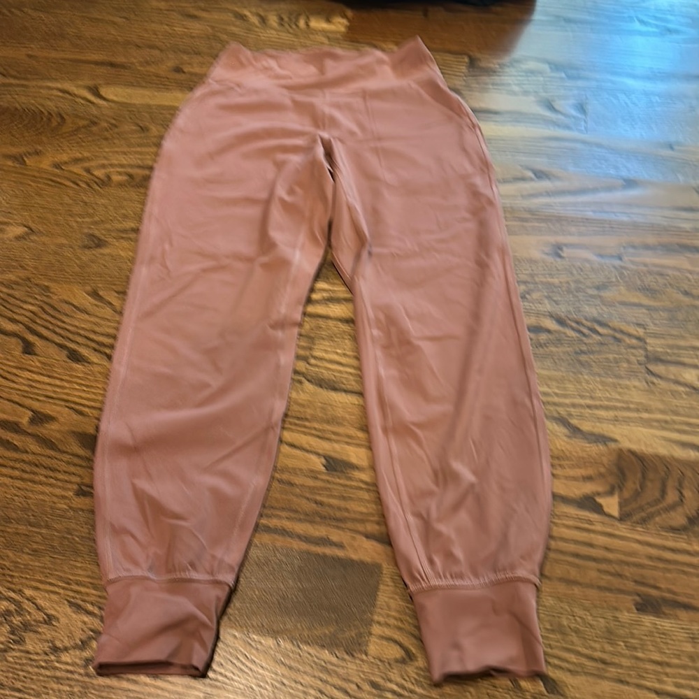 Lululemon align joggers (size 6)